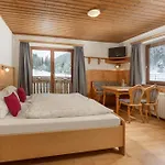 Winklhuette Forstau (Salzburg)