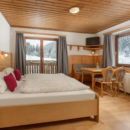 Winklhuette Forstau (Salzburg)